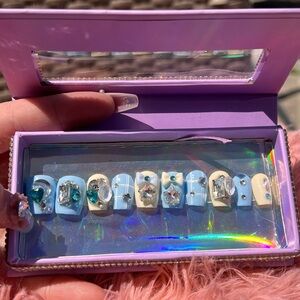 Blue bonnet and bows press on nails